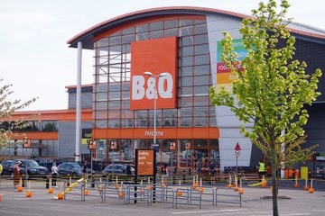 Chesterfield B&Q reopens