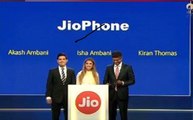 मुकेश अंबानी की बेटी ईशा ने बताये JIO 4G फोन के फीचर्स