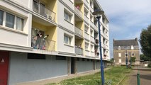 Confinement. « Questions pour un balcon » anime les quartiers d’Auray