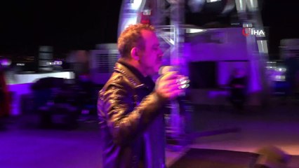 Haluk Levent’ten arabalı vapurda 100. yıl konseri