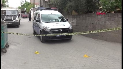 Marketin önünde ekmek satma' tartışması kavgaya dönüştü 2 yaralı