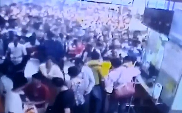 On The Spot : दिल्ली की मेट्रो में अफरा तफरी