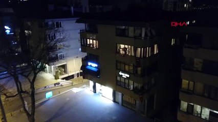 BAĞDAT CADDESİ'NDEKİ BALKONLARDA 23 NİSAN COŞKUSU HAVADAN GÖRÜNTÜLENDİ