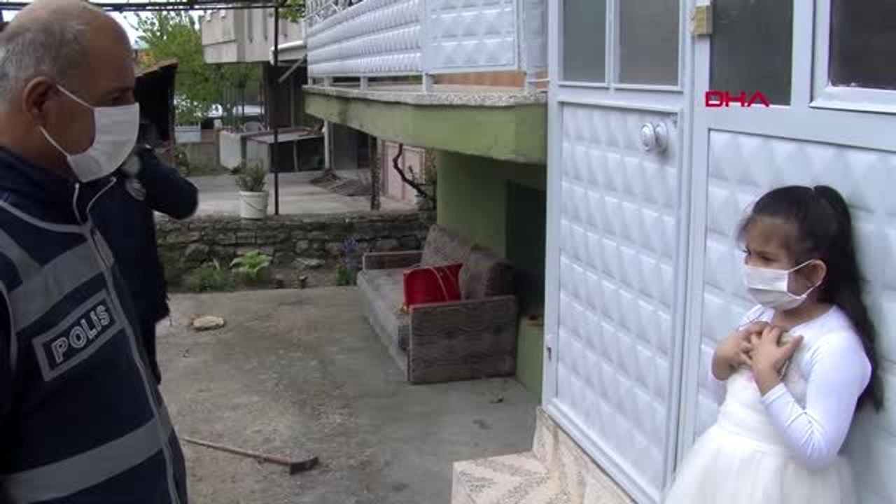 BALIKESİR Minik Ahsen, polisleri eve davet edip...