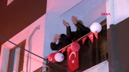 İzmir'de 23 Nisan coşkusunu müzik gösterisiyle doyasıya yaşadılar