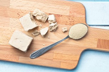 What's the Difference Between Active Dry, Instant, and Fresh Yeast?