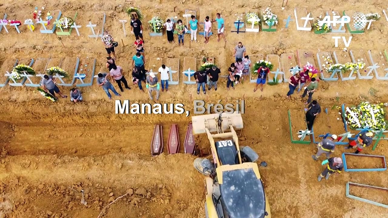 Coronavirus: en Amazonie, Manaus plongée dans le chaos tandis que Bolsonaro prône le déconfinement