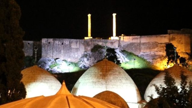 Şanlıurfa'daki Balıklıgöl'de bin 200 yıl sonra ilk defa teravih namazı kılınmadı