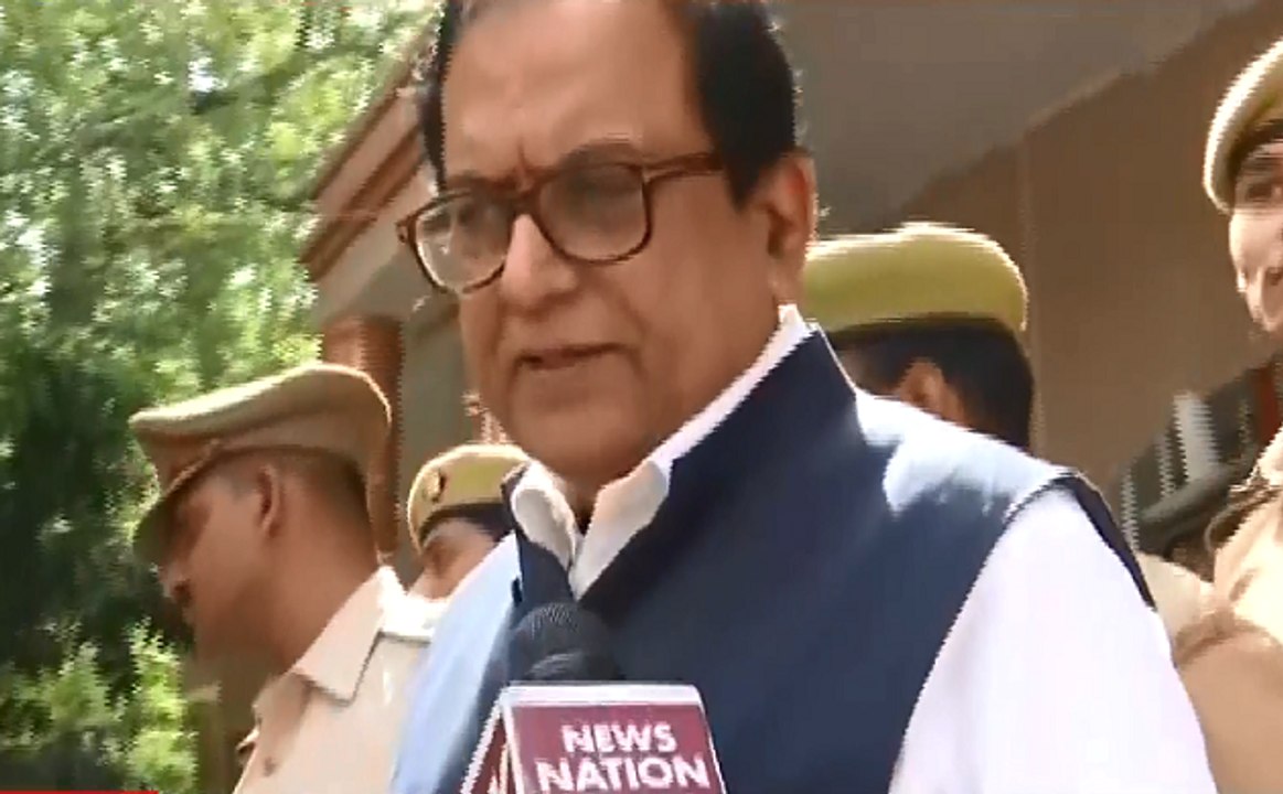 डिंपल यादव की किनौज में एक तरफा जीत होगी - सतीश चंद्र मिश्रा