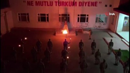 Jandarma birlikleri tek ses oldu, İstiklal Marşı'nı okudu