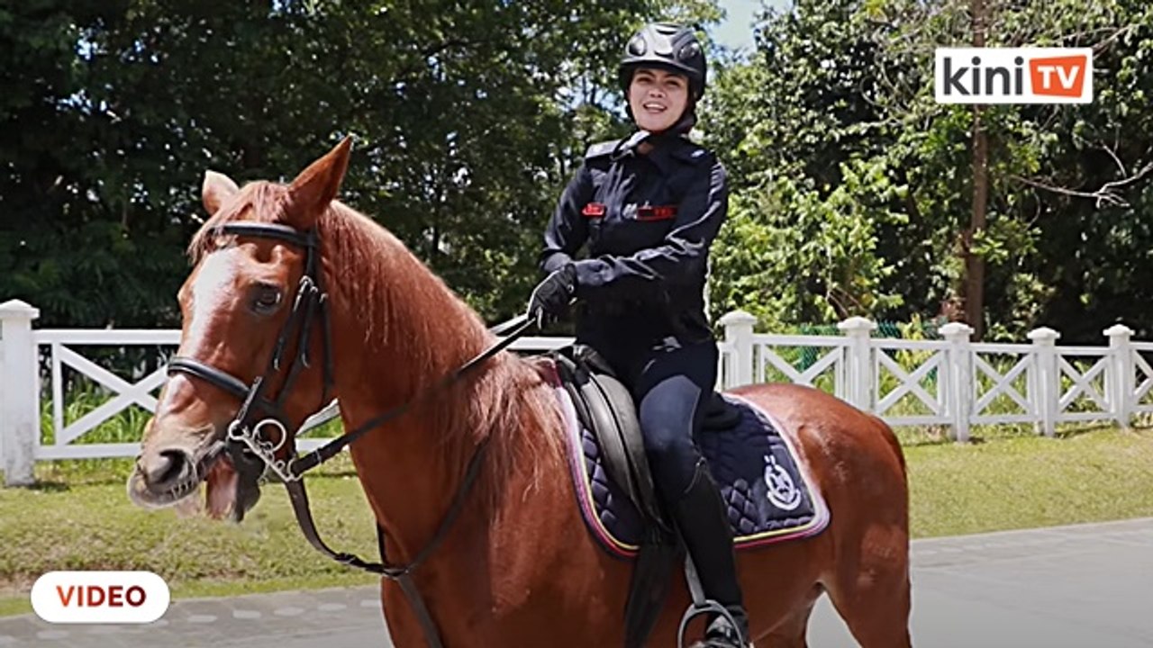 ‘Lepas jatuh kuda, satu pasukan pakai Ray-Ban’