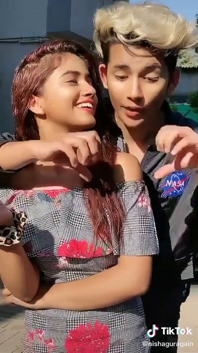 Bagale ke pichhe Teri beri ke niche Haay re piya Tik tok videos