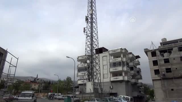 Baba kız baz istasyonunun kaldırılması için yürüttükleri hukuk mücadelesini kazandı