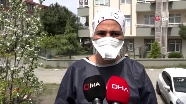 Doktoru oksijen tüpü ile kovaladılar