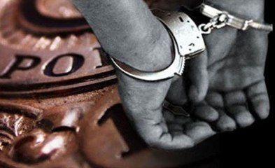 क्राइम कंट्रोल: कैशियर से लूट मामले में 4 गिरफ्तार