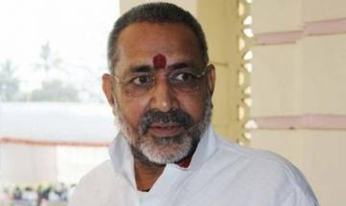 गिरिराज सिंह ने विपक्षी दलों की 'ओसामा' से की तुलना