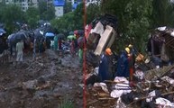 Mumbai Rains: मुंबई में बारिश की वजह से गिरी दीवार, 12 लोगों की मौत