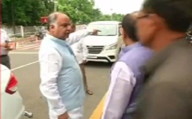 बीआरडी मेडिकल कॉलेज में चल रही कमीशनखोरी-सिद्धार्थनाथ सिंह