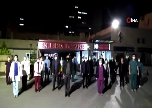 ibni Sina Hastanesi sağlık personellerinden İstiklal Marşı