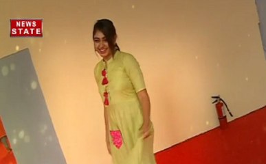 गुलाम एक्ट्रेस निति टेलर ने किये बप्पा के दर्शन