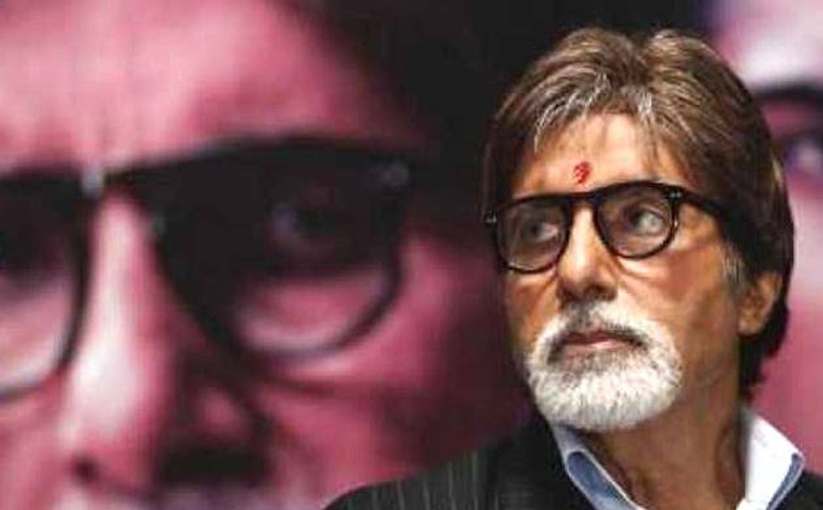 अमिताभ बच्चन के घर 'जलसा' के बाहर सुरक्षा के कड़े इंतज़ाम