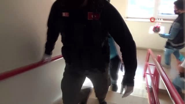 Polisten 10 yaşına giren Harun'a doğum günü sürprizi