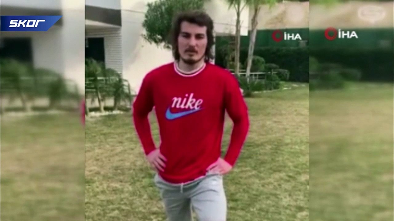 Çağlar Söyüncü'den 100 çocuğa eşofman