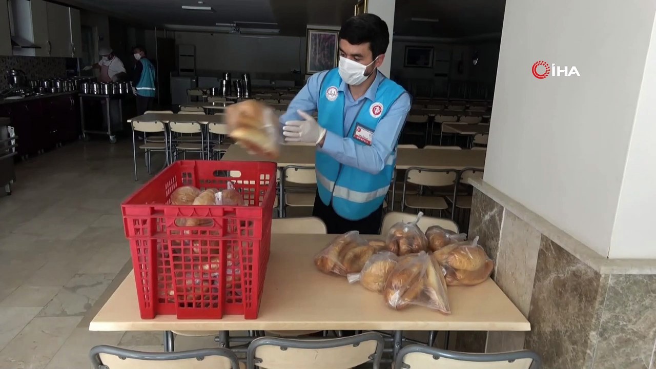 Aşevinde kazanlar 'milli dayanışma' ile kaynıyor