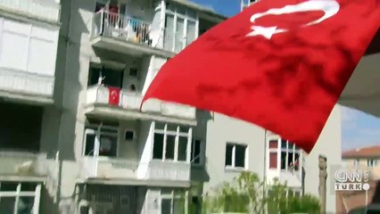 Müzik öğretmenleri balkondan konser verdi