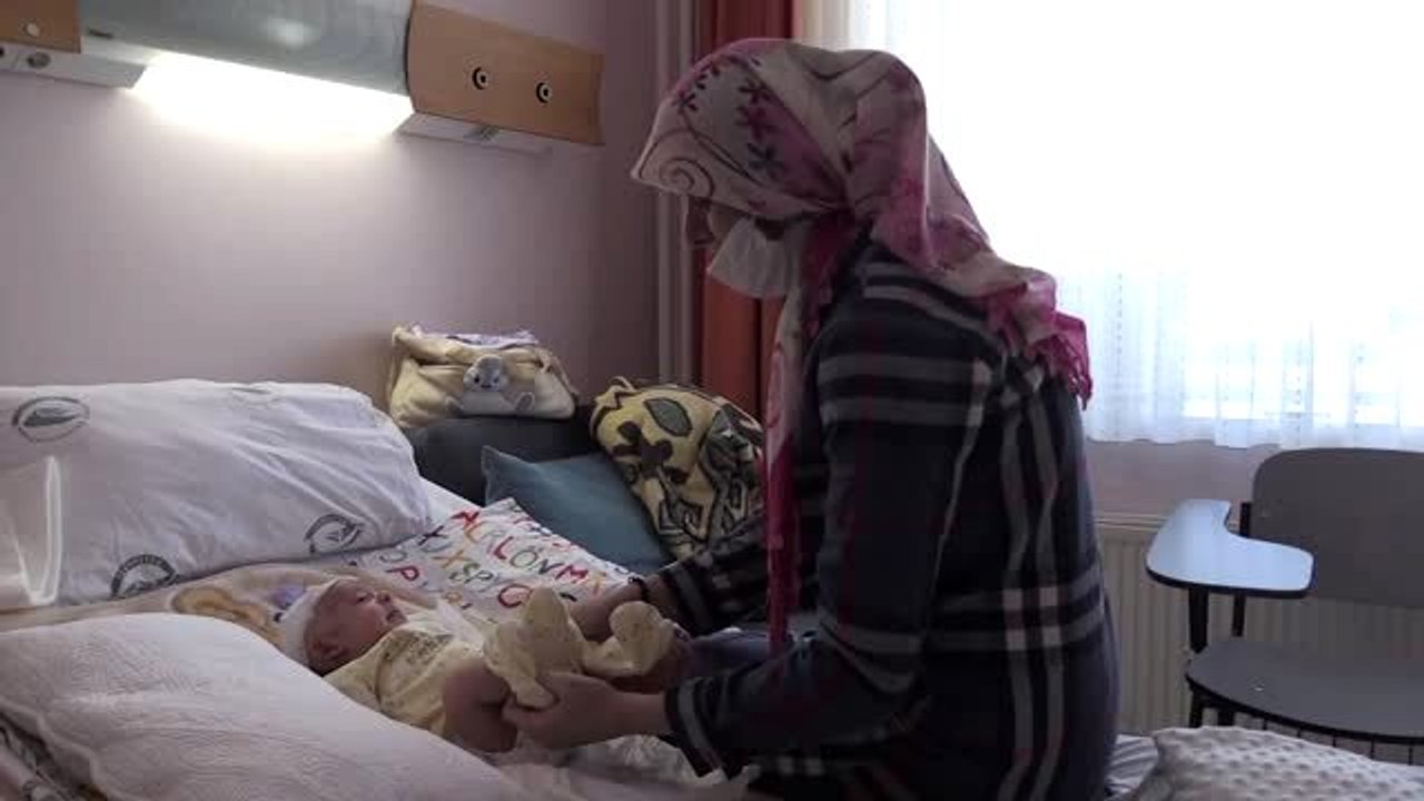 Sağlığına kavuşan Efe bebeğin boğazından "lokma...