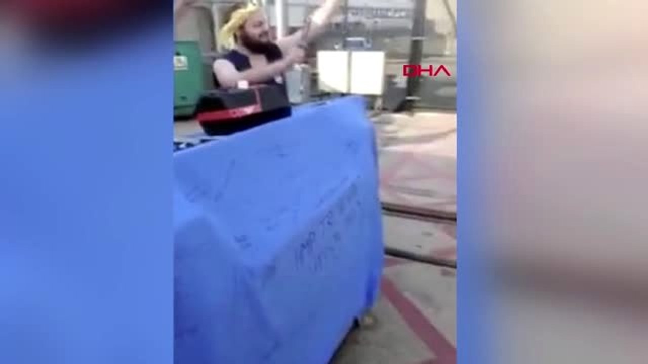 DHA? DIŞ ? İngiltere Kraliyet Donanması'nda barbekü partisi tepkiye yol açtı