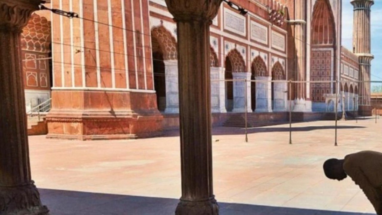 Ramzan celebrations during coronavirus lockdown: Mosques across country wear deserted look