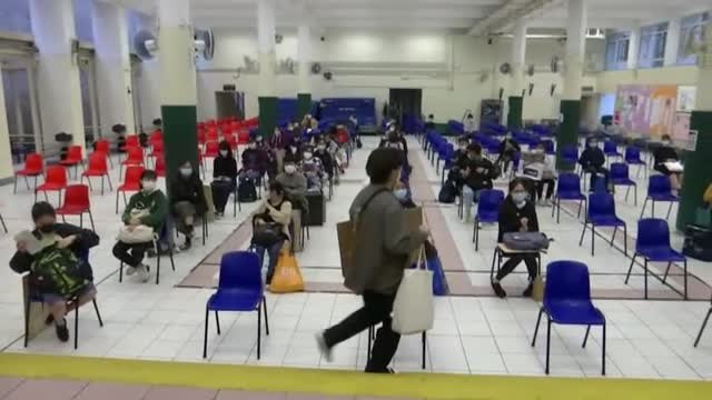 Miles de estudiantes de Hong Kong se examinan de final de curso