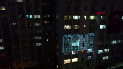 ÇAPA'DA SAĞLIK ÇALIŞANLARI SAAT 21.00'Da İSTİKLAL MARŞI OKUDU