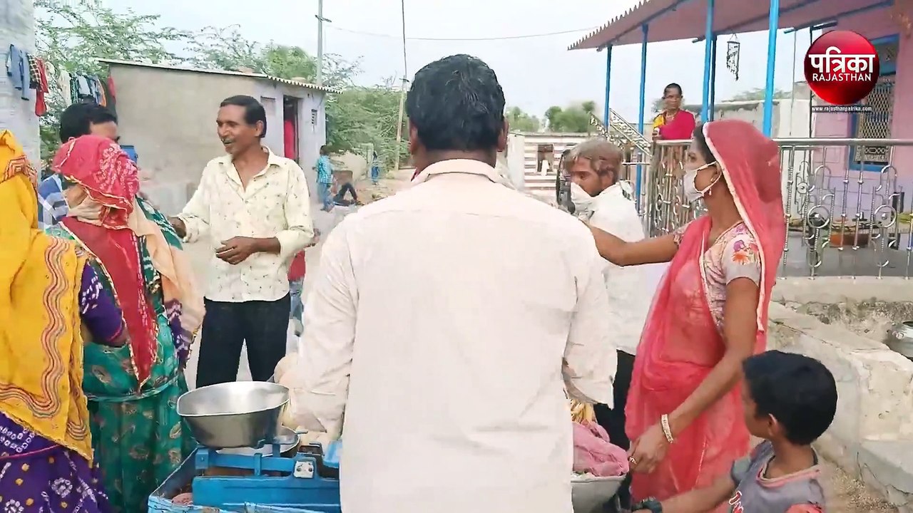 Watch video : ग्रामीण इलाकों में लॉकडाउन की उड़ रही धज्जियां