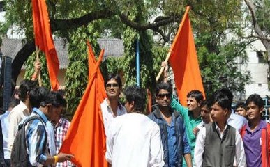 अदिल हमजा के इलाहाबाद यूनिवर्सिटी में प्रवेश पर प्रतिबंध