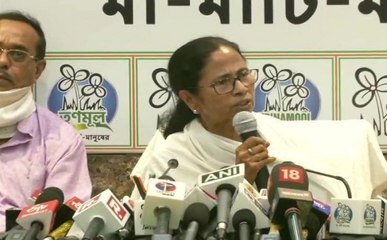 बीजेपी से मिली हार के बाद ममता बनर्जी ने इस्तीफे की पेशकश की