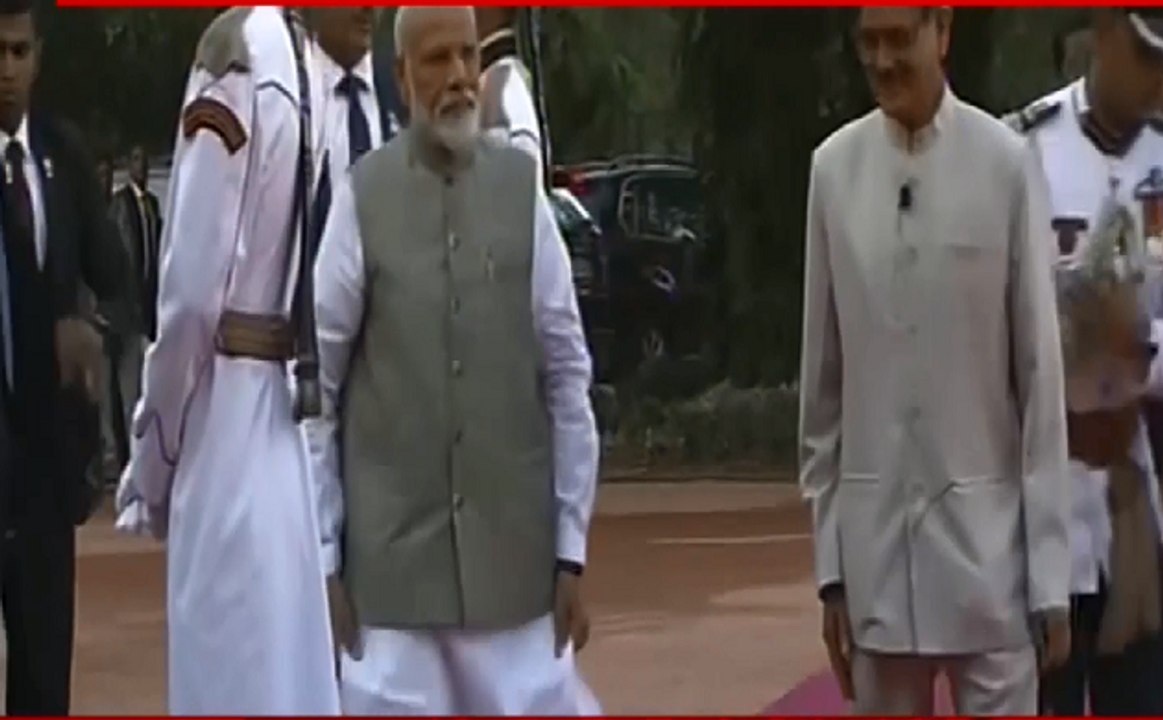 PM Narendra modi Oath Ceremony: Narendra Modi शपथ लेने के लिए राष्ट्रपति भवन पहुंचे