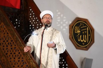 Diyanet İşleri Başkanı: Koronavirüs salgını için herkes kendini sorgulamalı