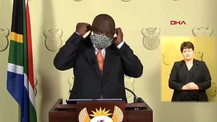 Güney Afrika Devlet Başkanı'nın maske ile imtihanı kamerada