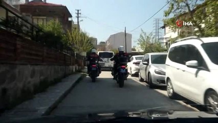 Anne ve babasını göremeyen çocuğa polisten sürpriz