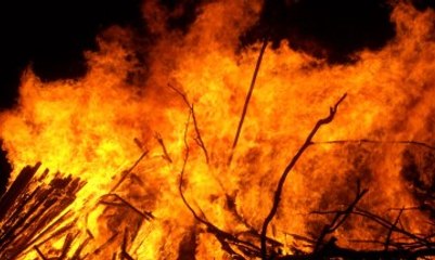 मुंबई के जिया बिल्डिंग में आग लगी