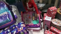 Sophia, Isabella e Alice Abrindo Presentes Especiais Surpresas do Natal Parte 2