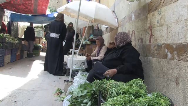 الدولار يلامس عتبة 4000 ليرة لبنانية للمرة الأولى