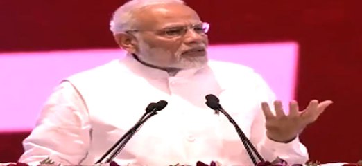 पीएम मोदी ने बिड़ला-अडानी की मौजूदगी में 81 परियोजनाओं की रखी नींव