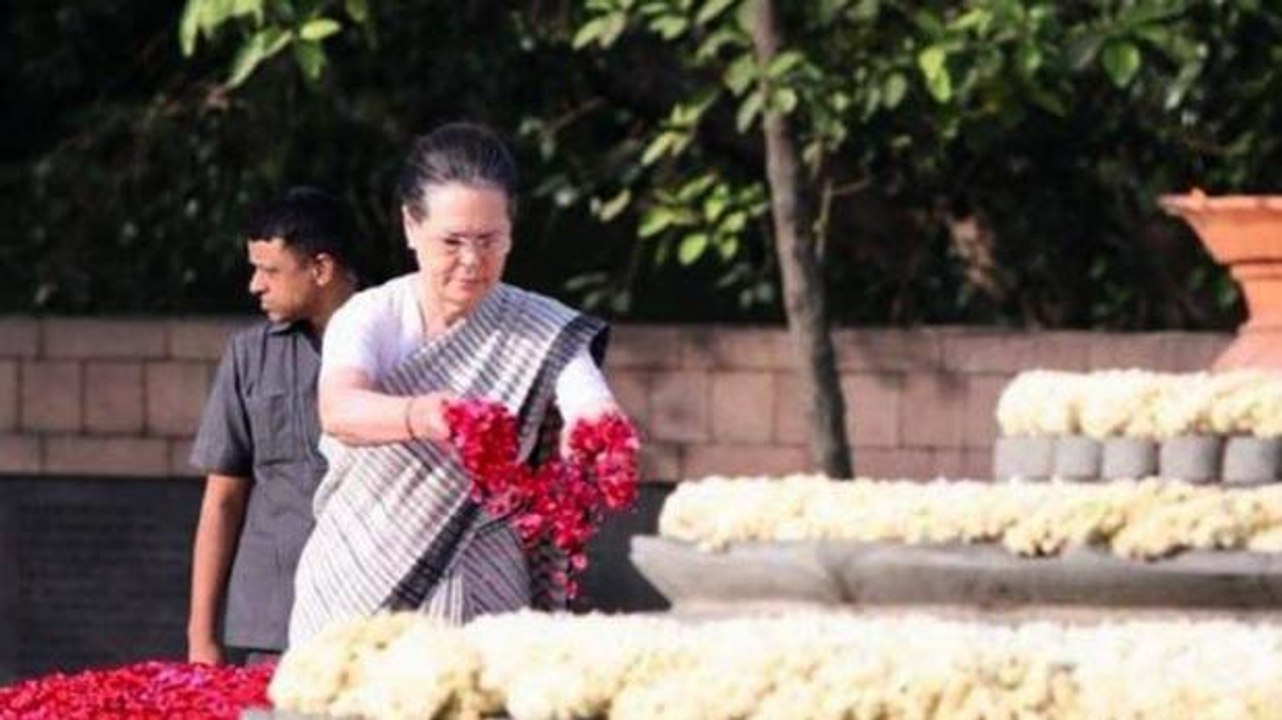 राजीव गांधी 27वीं पुण्यतिथि: सोनिया-राहुल ने दी  श्रद्धांजलि