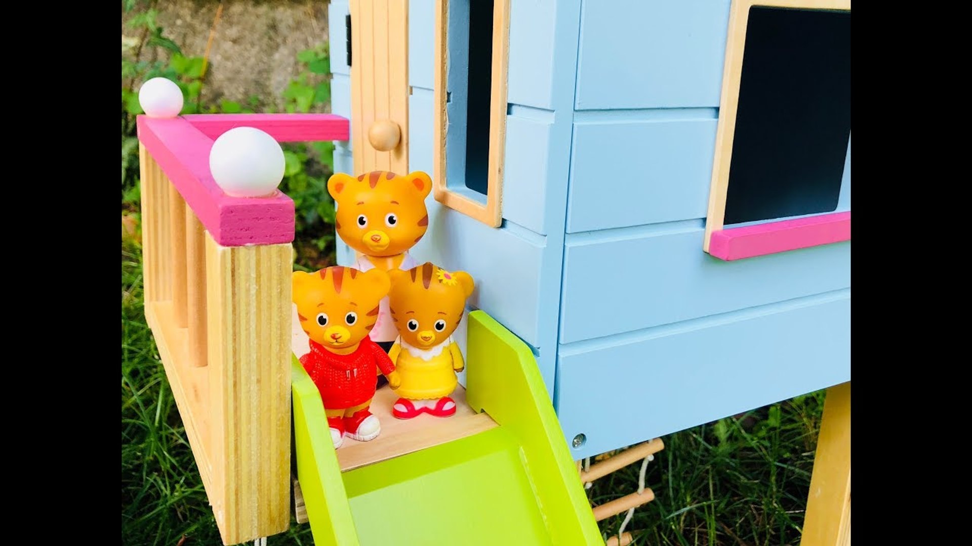 lottie doll treehouse