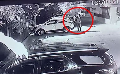 ग्रेटर नोएडा में अपराधियों ने बिल्डर पर चलाई दनादन गोली, Video देख कांप जाएगी रूह