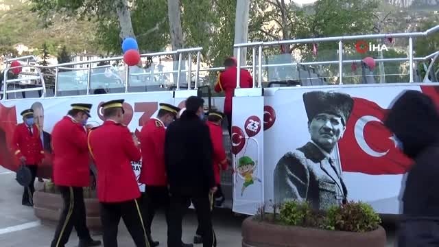Amasya'da 156 yıllık Ramazan geleneği... Belediye bandosu Harşena Kalesi'nde bu yıl da marşlar çaldı