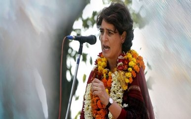 प्रियंका गांधी की खूबसूरती पर क्या बोल गए मंत्री विनोद नारायण झा देखिए VIDEO